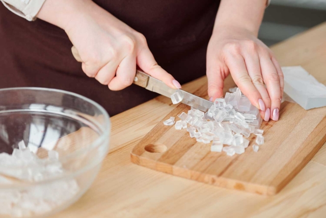 utilisation saon transparent - Bases de savon - 10doigts.fr