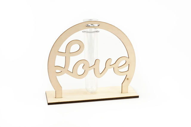 vase LOVE en bois à monter - Objets pour le bureau : personnalisez votre espace de travail - 10doigts.fr